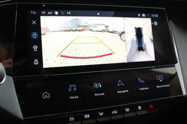 Peugeot 408 (2024) thumbnail 3