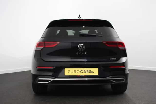 Volkswagen Golf (2022) thumbnail 5