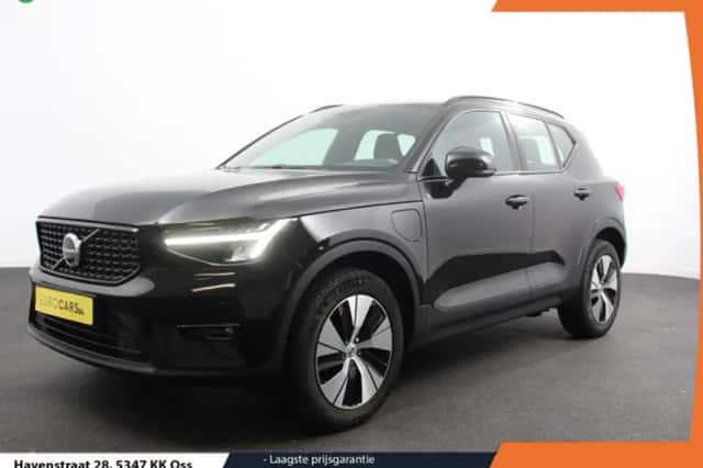Volvo XC40 (2023) thumbnail 1