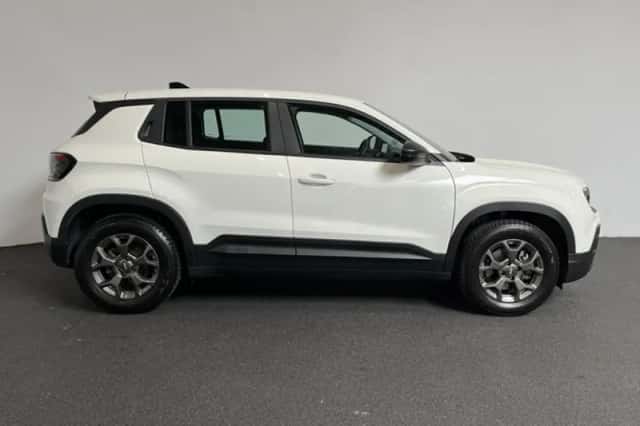 Jeep Avenger (2024) thumbnail 5