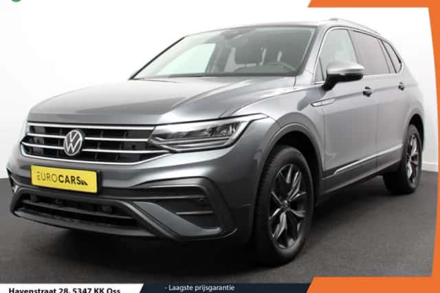 Volkswagen Tiguan (2023) thumbnail 1