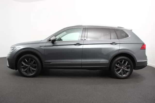 Volkswagen Tiguan (2023) thumbnail 5