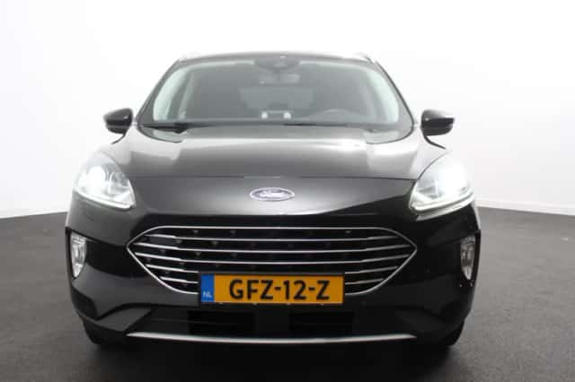 Ford Kuga (2021) thumbnail 5