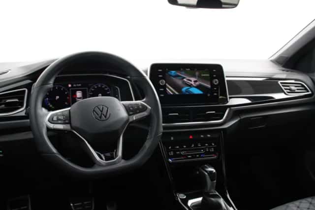 Volkswagen T-Roc (2025) thumbnail 2