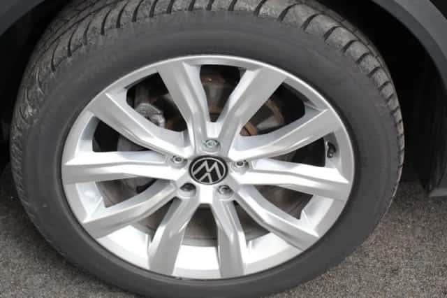Volkswagen T-Roc (2025) thumbnail 3
