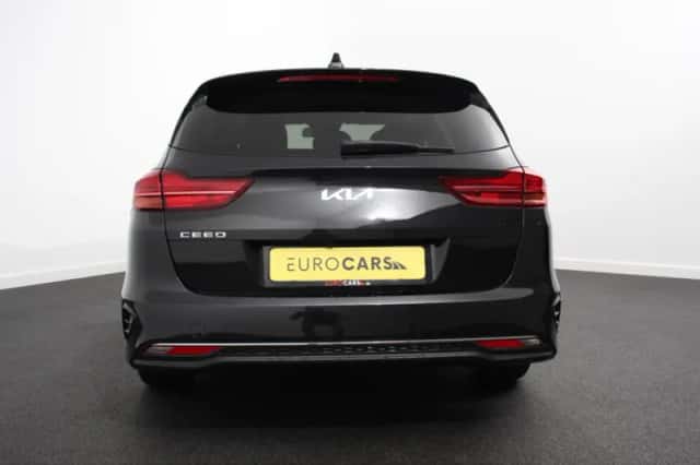 Kia Ceed Sportswagon (2021) thumbnail 3