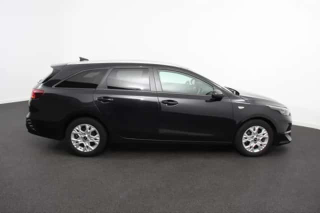 Kia Ceed Sportswagon (2021) thumbnail 5