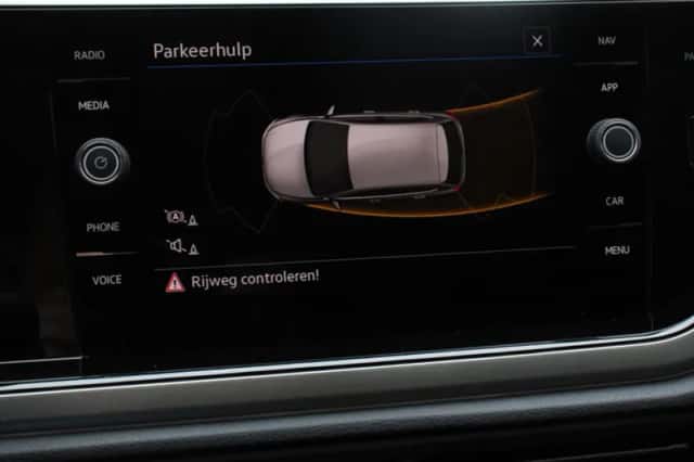 Volkswagen Polo (2024) thumbnail 3