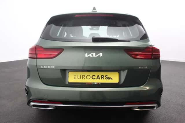 Kia Ceed Sportswagon (2023) thumbnail 6