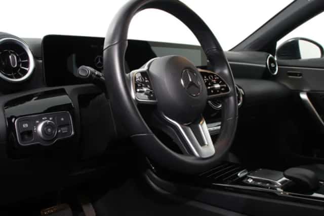 Mercedes-Benz CLA-Klasse (2022) thumbnail 2