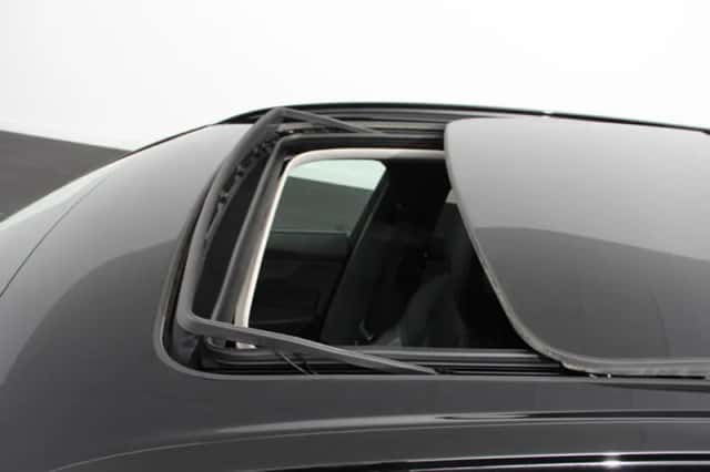 Volvo XC60 (2024) thumbnail 2