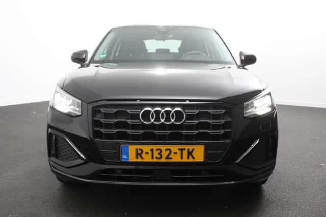 Audi Q2 (2022) thumbnail 5
