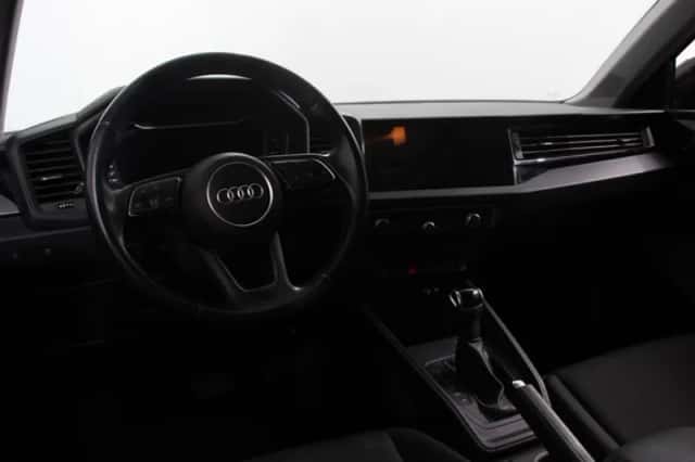 Audi A1 (2021) thumbnail 3