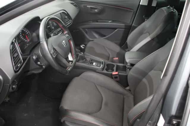 SEAT Leon (2018) thumbnail 2