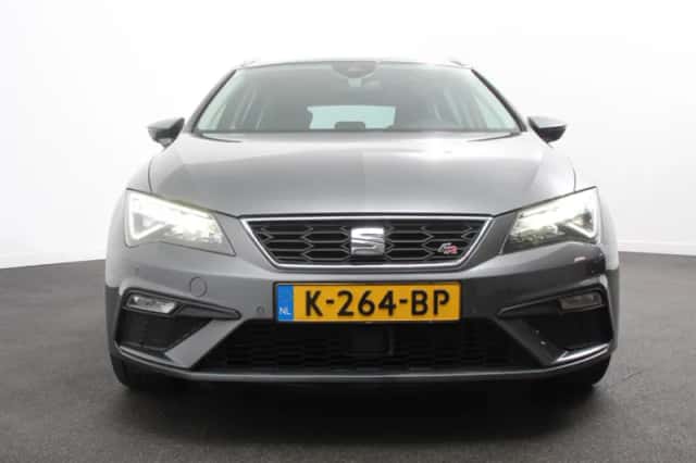 SEAT Leon (2018) thumbnail 4