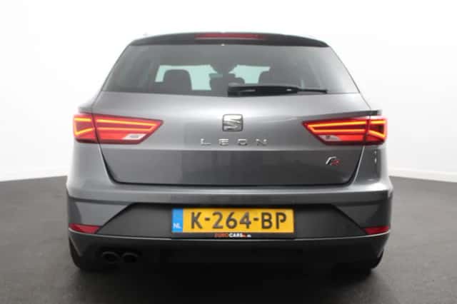 SEAT Leon (2018) thumbnail 5