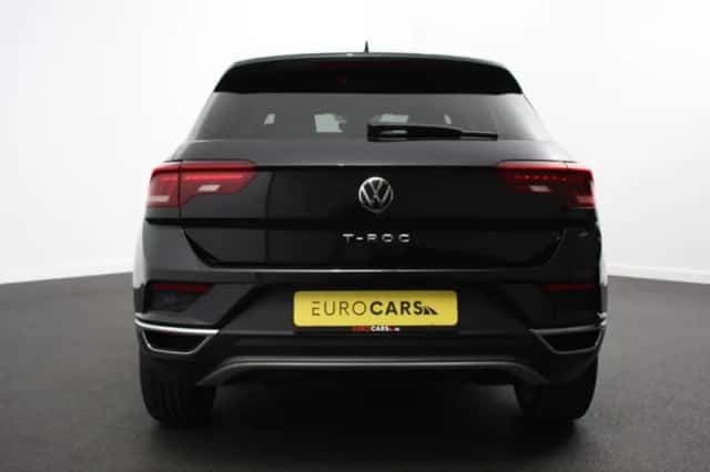 Volkswagen T-Roc (2022) thumbnail 5