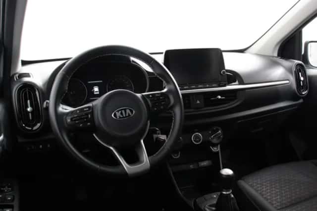 Kia Picanto (2021) thumbnail 2