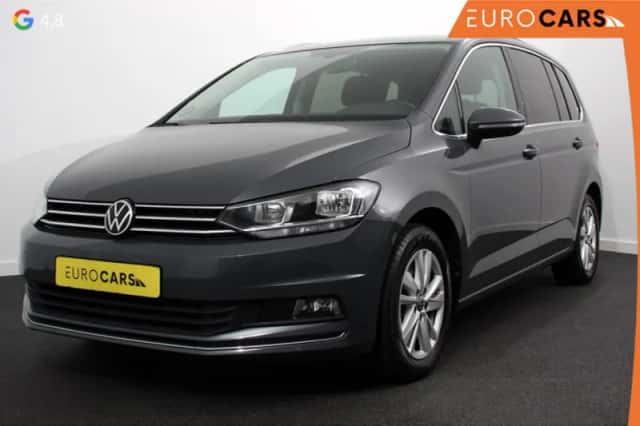Volkswagen Touran (2021) thumbnail 1