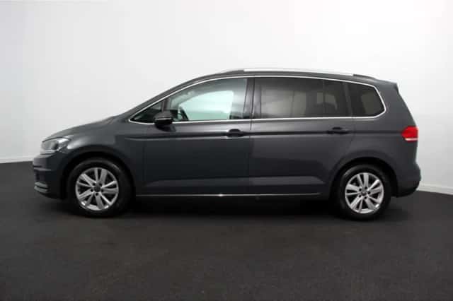Volkswagen Touran (2021) thumbnail 5