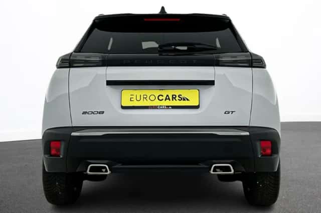 Peugeot 2008 (2024) thumbnail 3