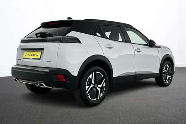 Peugeot 2008 (2024) thumbnail 4