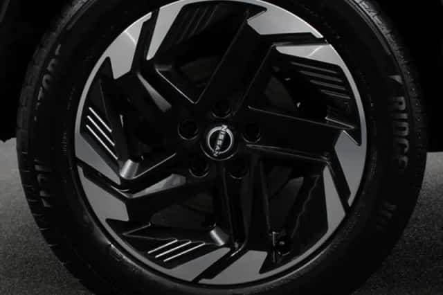 Nissan Qashqai (2025) thumbnail 4