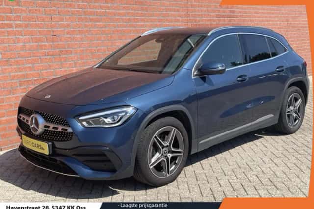Mercedes-Benz GLA (2022) thumbnail 1