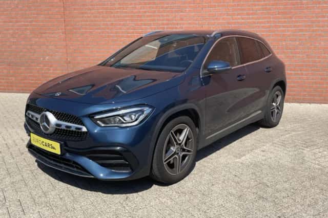 Mercedes-Benz GLA (2022) thumbnail 3