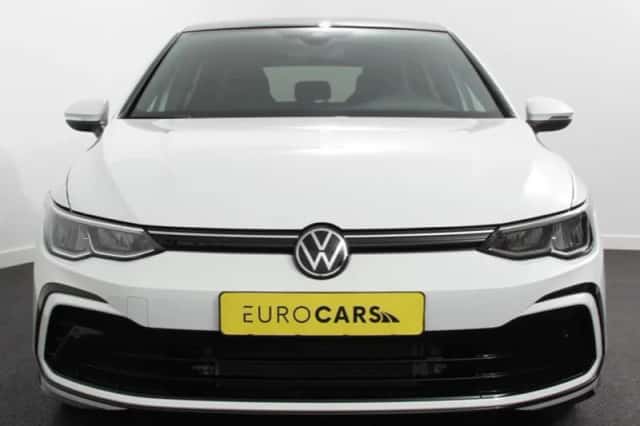 Volkswagen Golf (2024) thumbnail 4