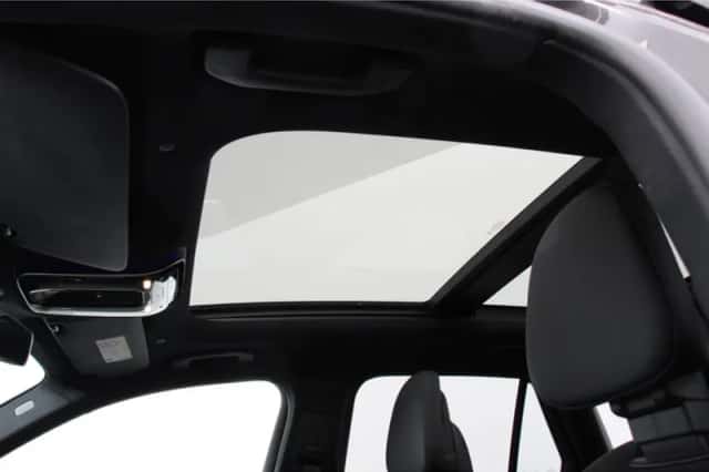 Mercedes-Benz GLC-Klasse (2023) thumbnail 3