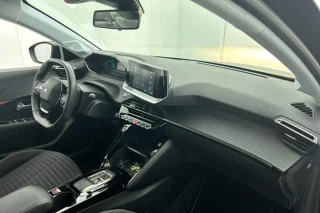 Peugeot e-208 (2023) thumbnail 6