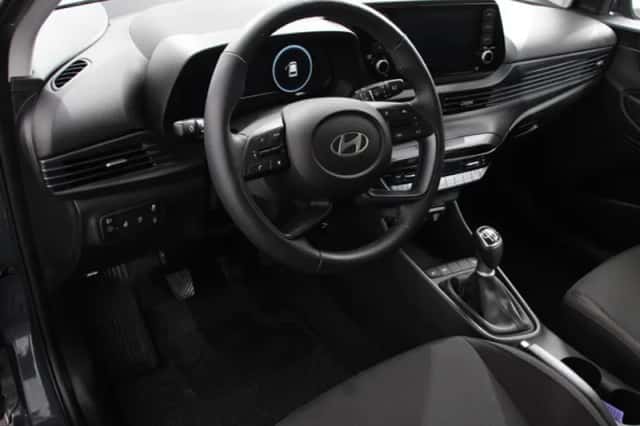 Hyundai i20 (2024) thumbnail 2