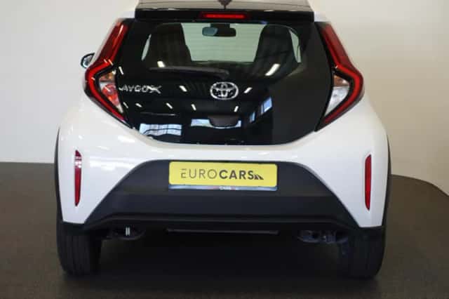 Toyota Aygo X (2024) thumbnail 3