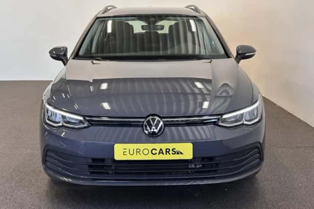 Volkswagen Golf (2023) thumbnail 3