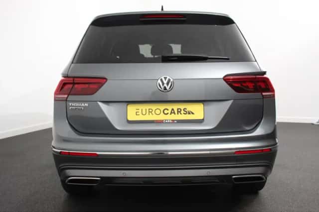 Volkswagen Tiguan (2021) thumbnail 5