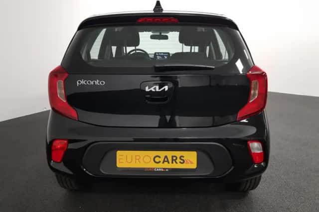 Kia Picanto (2022) thumbnail 5