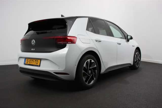 Volkswagen ID.3 (2023) thumbnail 4