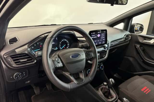 Ford Fiesta (2022) thumbnail 2