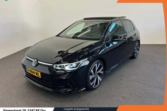 Volkswagen Golf (2023) thumbnail 1