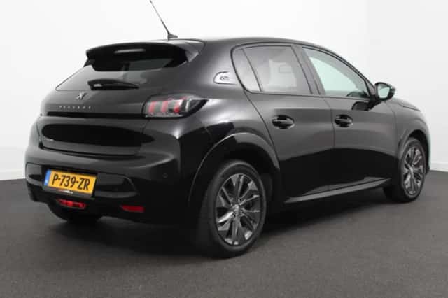 Peugeot e-208 (2021) thumbnail 6