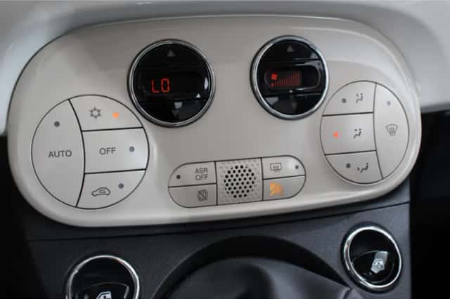 Fiat 500C (2021) thumbnail 3