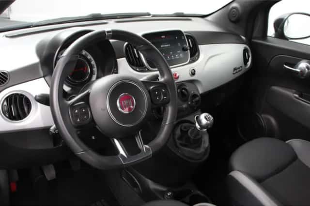 Fiat 500 (2021) thumbnail 2