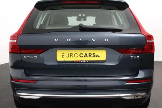 Volvo XC60 (2025) thumbnail 5