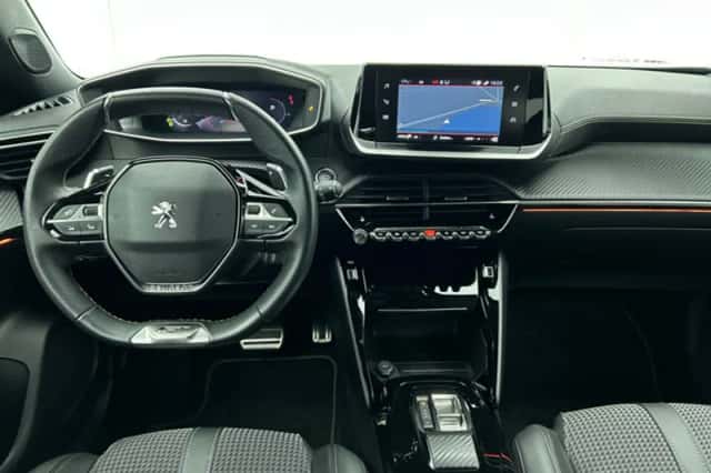 Peugeot 2008 (2023) thumbnail 2