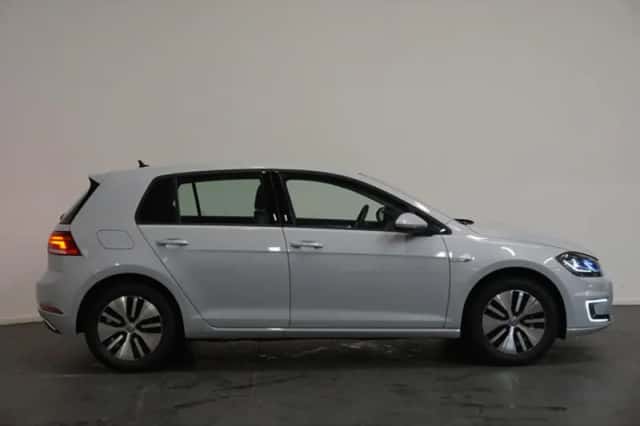 Volkswagen E-Golf (2019) thumbnail 4