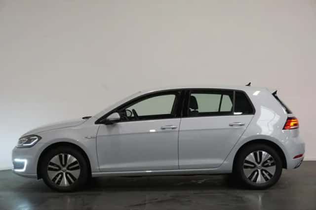 Volkswagen E-Golf (2019) thumbnail 5