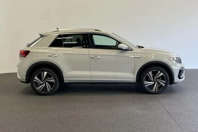 Volkswagen T-Roc (2024) thumbnail 6