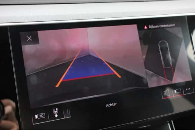 Audi e-tron (2019) thumbnail 2