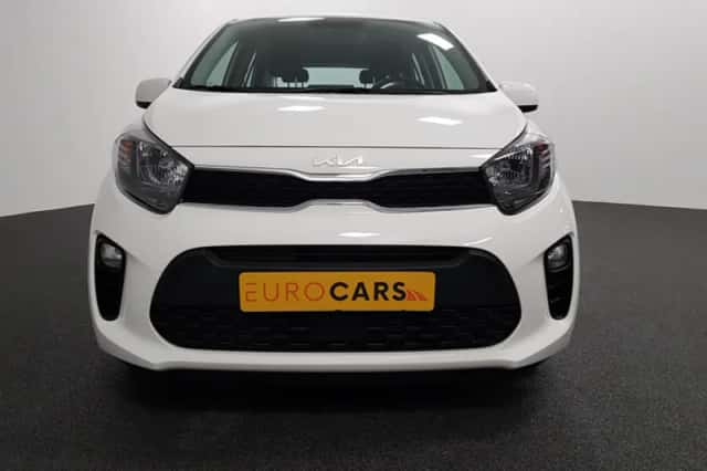 Kia Picanto (2023) thumbnail 3